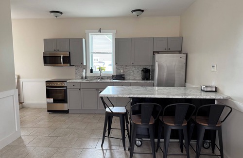 Farmington Apartment | Charming 1-bedroom apartment in lovely Farmington with WiFi, AC