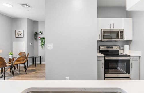 Everett Apartment | Charming 1BR Near Encore yno8