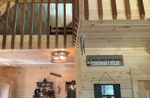 Hayward Cabin | Charming 2-bedroom cabin with WiFi, AC in wonderful Hayward Wisconsin