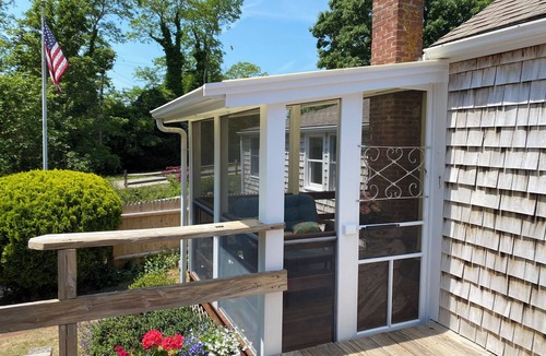 East Orleans Cottage | Charming 2-bedroom cottage in wonderful Barley Neck area of Orleans with WiFi AC