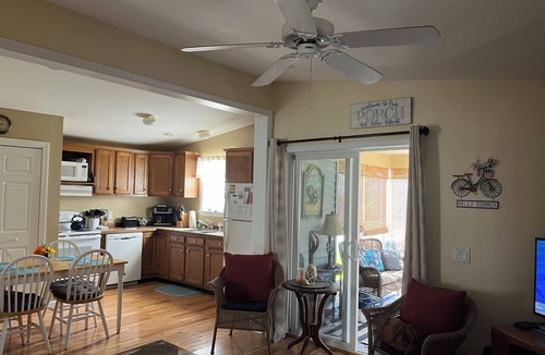 Wells Cottage | Charming 2-bedroom cottage with all the amenities you need!