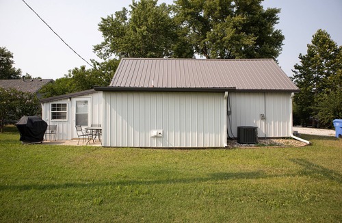 Tonganoxie House | Charming 2-bedroom home in Tonganoxie, Kansas