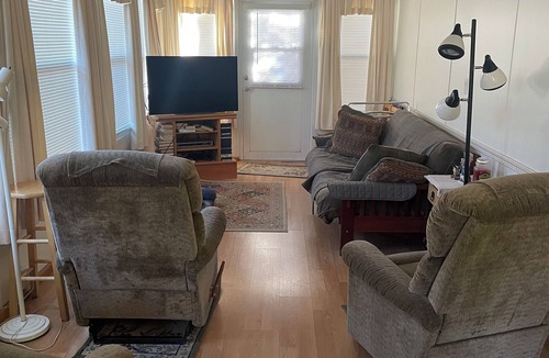 South Casco Resort | Charming 2-bedroom home in Point Sebago Resort located at 37 Purple Road -