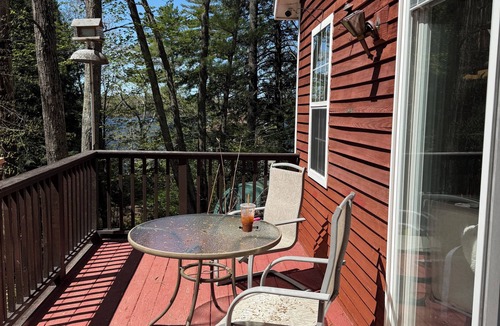Falmouth House | Charming 2-bedroom house with AC, WiFi in lovely Falmouth