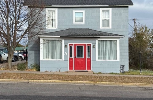 Hayward House | Charming 2-bedroom house in Hayward just steps from Main Street!
