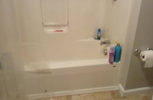 South Lowell House | Charming 2-bedroom house with fitness room, WiFi in lovely Lowell