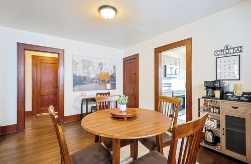 St. Joseph House | Charming 2-bedroom house with AC, WiFi in Saint Joseph