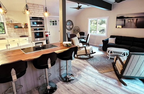 Spring Lake Cottage | Charming 2-bedroom cottage with WiFi, AC in Spring Lake