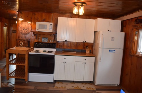 Harrison House | Charming 3-Bed Home in Relaxing Harrison – Near Outdoor Fun, Dining & Shops!