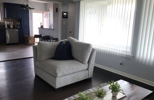 Clinton Township House | Charming 3-bedroom house with AC, WiFi in Clinton Township