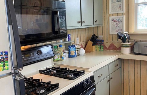 Harbor Springs Ski Chalet | Charming 3-bedroom chalet in Harbor Springs