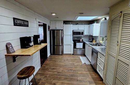 Athens House | Charming 3-bedroom farmhouse with AC and WiFi in wonderful Athens
