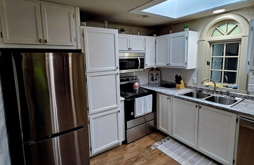 Athens House | Charming 3-bedroom farmhouse with AC and WiFi in wonderful Athens