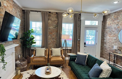 Phoenix Hill House | Charming 3-bedroom house with WiFi and AC Louisville walking distance to NULU