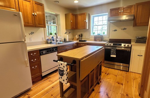 Edgartown House | Charming 3-bedroom house with AC in Edgartown, On Chappaquiddick Island.