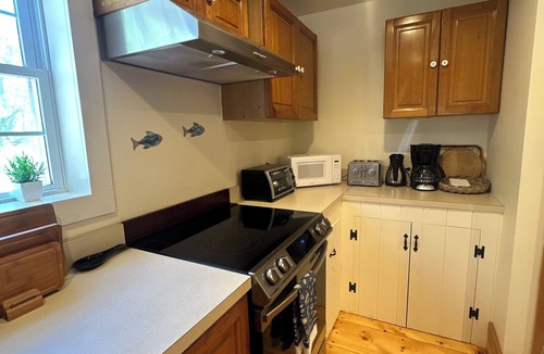 Edgartown House | Charming 3-bedroom house with AC in Edgartown, On Chappaquiddick Island.