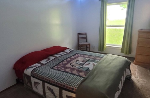 Puposky Resort | Charming 3-bedroom resort with WiFi, TV, and AC located on beautiful Gull Lake!