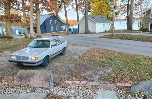 Angola House | Charming 3-bedroom Trailer with WiFi, AC in lovely Angola