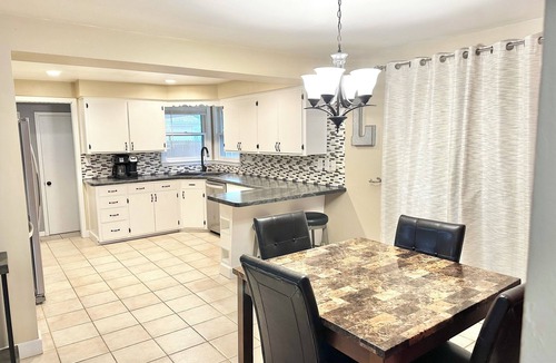 Ashwaubenon House | Charming 3-bedroom house near Lambeau