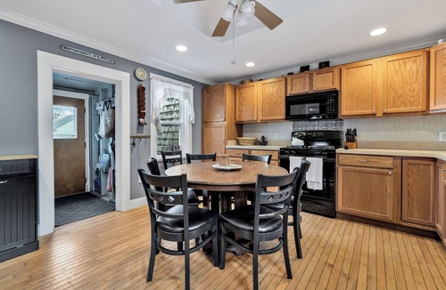 Mattapoisett House | Charming 3-bedroom house in peaceful Mattapoisett perfect for relaxing