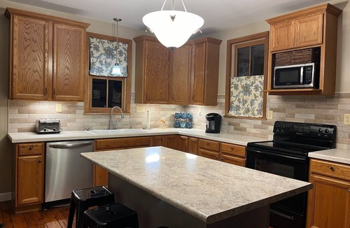 Nisbet House | Charming 3-bedroom farmhouse 1 hour from Beaver Stadium