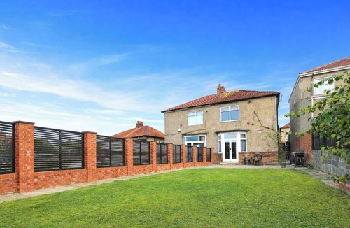 Fenham Apartment | Charming 3-bedroom apartment in pleasant Newcastle upon Tyne