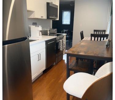 Salem Apartment | Charming 3BR Apartment at Historic Salem Common - Lally's House"
