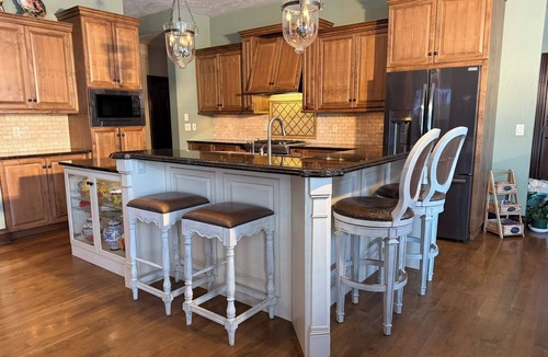 Neenah House | Charming 4-bdr chateau in Neenah. Includes 75 ft RV pad with power & water h/u's