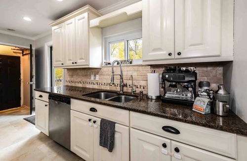 Milford House | Charming 4-bedroom home in Downtown Milford