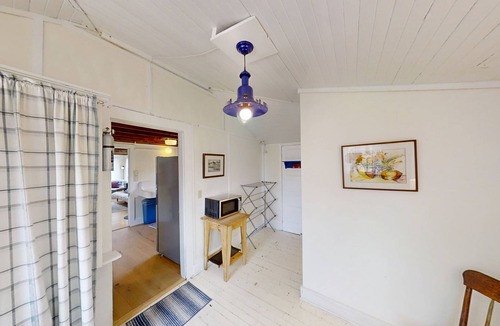 Bailey Island Cottage | Charming 4 bedroom Classic Maine Cottage located near the giant stairs.