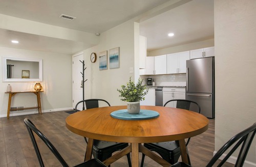 Northeast Heights House | Charming 4bd/2ba near Uptown ABQ, Garage, Dogs