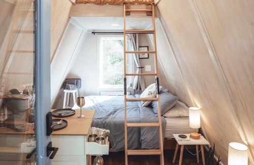 Rockbridge Apartment | Charming A-Frame Couples Retreat Cozy and Private
