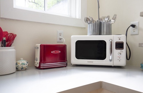 Old Louisville Apartment | Charming Accommodations - Minutes to Derby