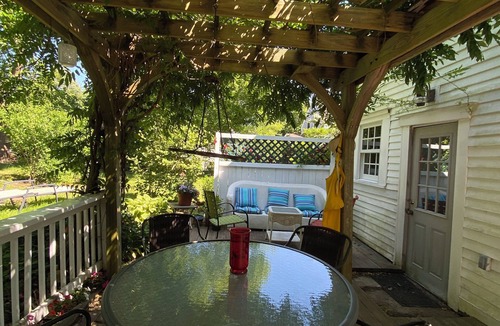 Sandwich House | Charming antique home - walk to boardwalk/beach