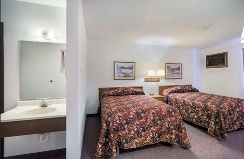 Medora Bed & Breakfast | Charming B&B Loacated actual driving 30 MILES from Medora ND-MT BORDER TOWN