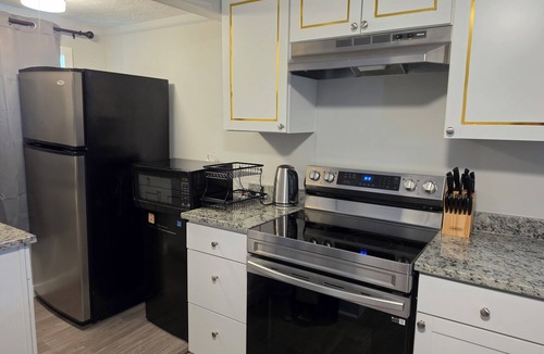 Manchester House | Charming Brand New & Fully Furnished 2-bedroom house in amazing Manchester