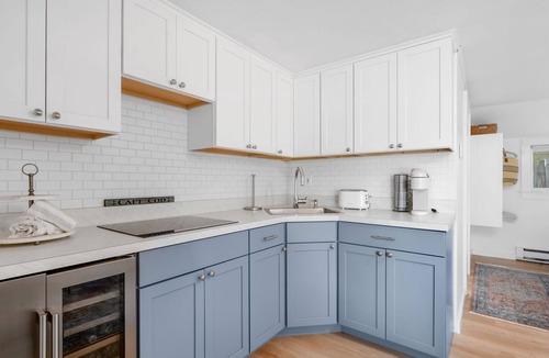 Harwich Port Apartment | Charming Bungalow Near Harwich Port Beach