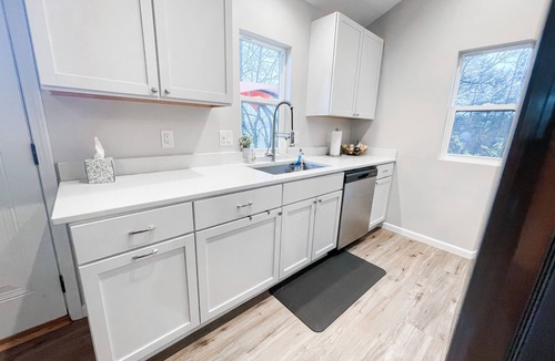 Rush City Cottage | Charming Cabin Overlooking Rush Lake