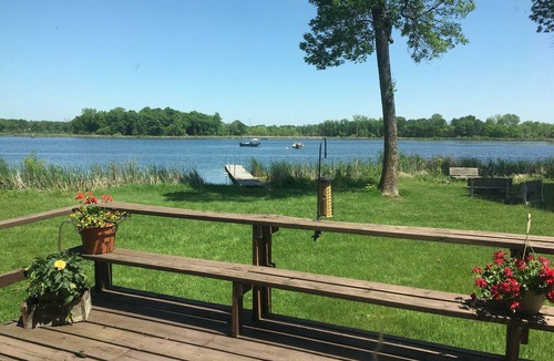 South Haven Cabin | Charming Clean Cabin w/Shared Pool & Incredible Lake Views!