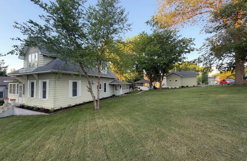 Battle Lake House | Charming cottage just steps from the lake and downtown Battle Lake