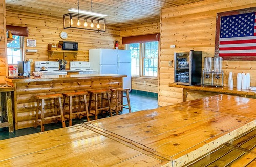 Bessemer Cabin | Charming Cozy Cabin on Ski Trail