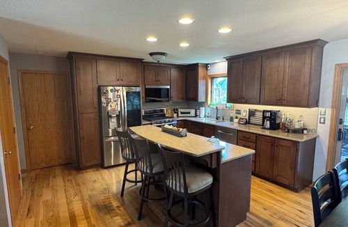 Oshkosh House | Charming EAA air venture venture 3-bedroom house with AC in Oshkosh