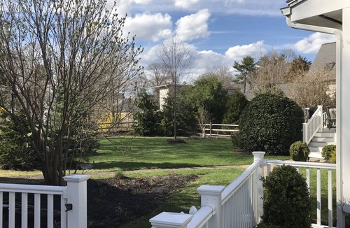 Rye House | Charming family cottage w/large yard-easy walk to Jenness Beach