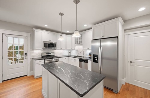 Groton Condo | Charming Fully Furnished 2-bedroom condo in Downtown Groton