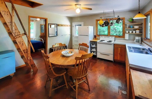 Clitherall Cabin | Charming Getaway: Rustic Cabin on West Battle Lake