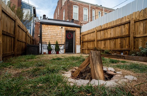 Benton Park West Apartment | Charming Hidden Cherokee Loft