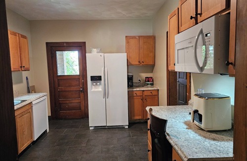 Steubenville House | Charming Historic Steubenville 5-bedroom home