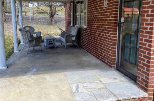 Stafford House | Charming home near Hatfield McCoy trails in Gilbert - Horsepen Creek Retreat