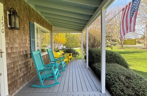 Katama House | Charming Katama Home in Prime Edgartown Location!