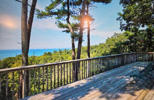 Shelby Cottage | Charming Lake Michigan cottage in Stony Lake Michigan